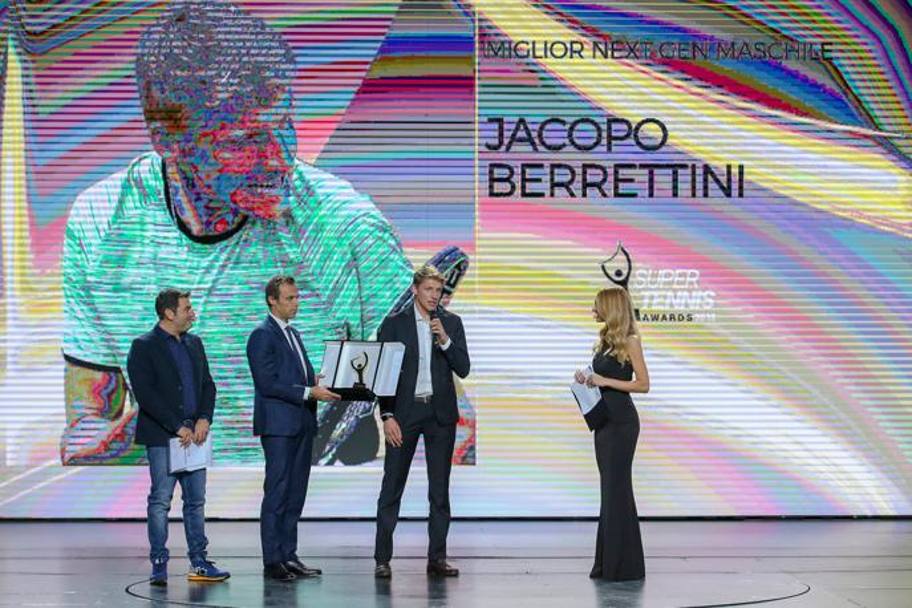 10 - Un momento della premiazione di Jacopo Berrettini